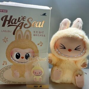 LABUBU Have a Seat - Sisi